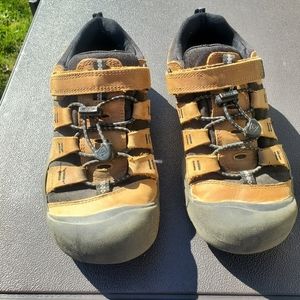 Keen Newport Hook and Loop Hiking Sandal
